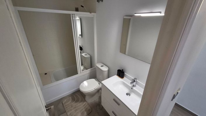 Image No.30-3 Bed Apartment for sale