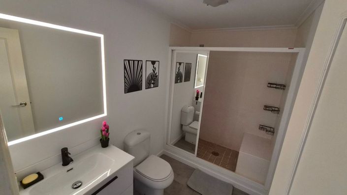Image No.35-3 Bed Apartment for sale