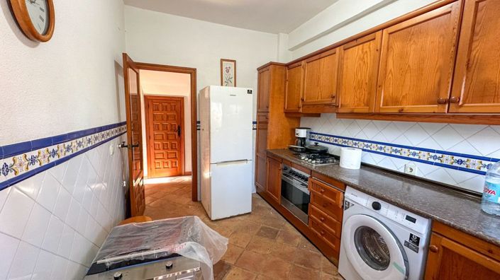 Image No.14-4 Bed Villa for sale