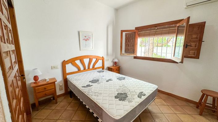 Image No.18-4 Bed Villa for sale