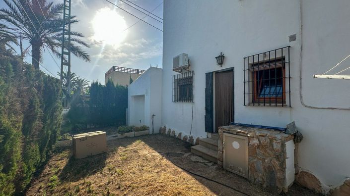 Image No.40-4 Bed Villa for sale