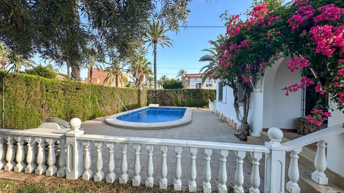 Image No.42-4 Bed Villa for sale