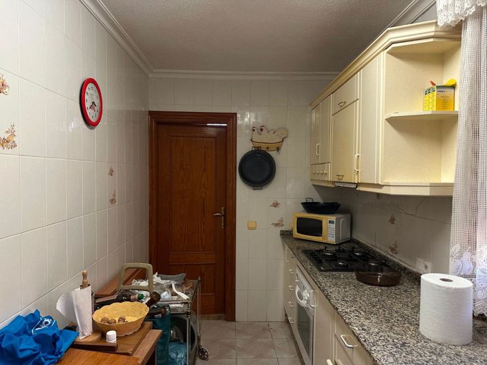 Image No.20-8 Bed Villa for sale