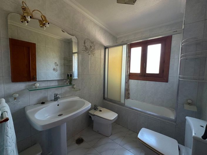Image No.24-8 Bed Villa for sale