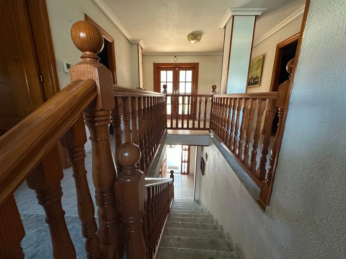 Image No.30-8 Bed Villa for sale