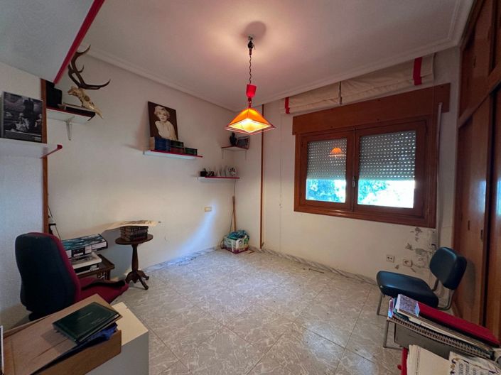 Image No.32-8 Bed Villa for sale