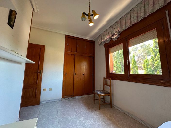 Image No.35-8 Bed Villa for sale