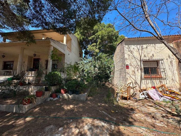 Image No.7-8 Bed Villa for sale