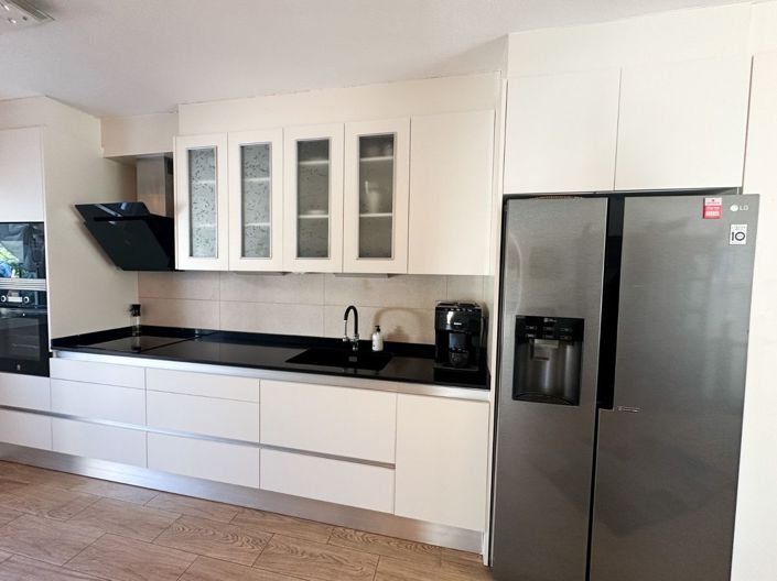 Image No.4-2 Bed House for sale