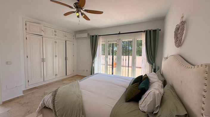 Image No.24-4 Bed Villa for sale