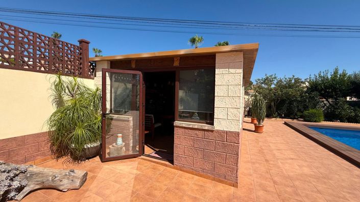 Image No.11-7 Bed Villa for sale