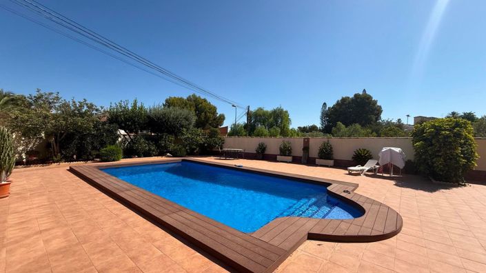 Image No.16-7 Bed Villa for sale