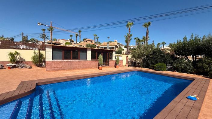 Image No.18-7 Bed Villa for sale