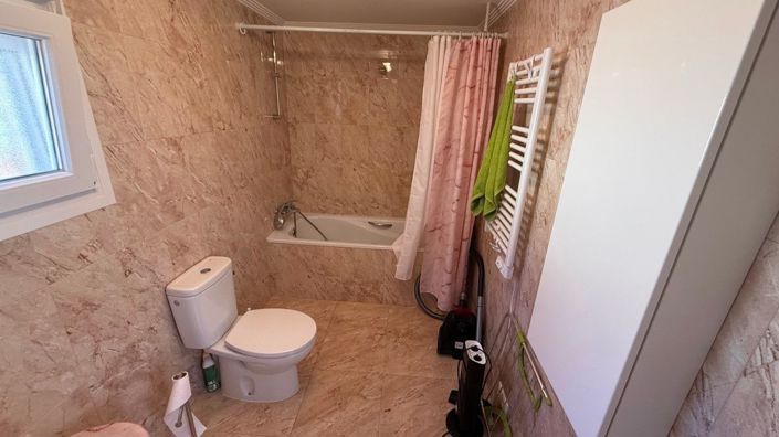 Image No.42-7 Bed Villa for sale