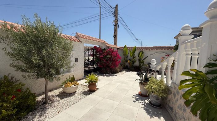 Image No.40-3 Bed Villa for sale
