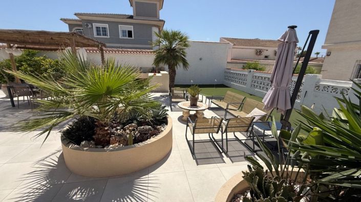 Image No.48-3 Bed Villa for sale