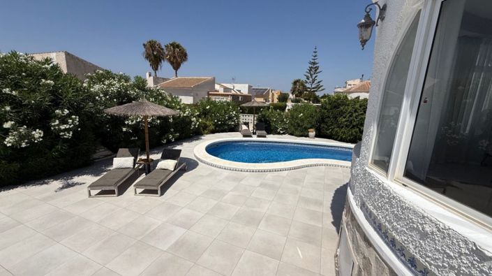 Image No.5-3 Bed Villa for sale