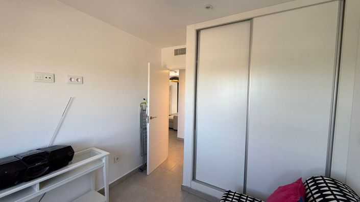 Image No.10-2 Bed Apartment for sale