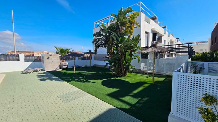 Image No.26-2 Bed Apartment for sale