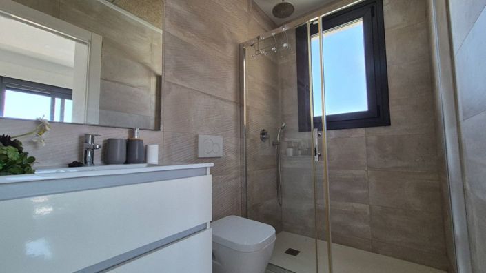 Image No.28-4 Bed Villa for sale