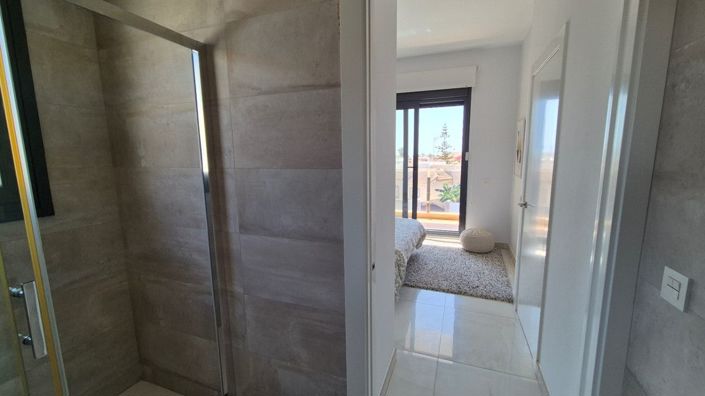 Image No.29-4 Bed Villa for sale