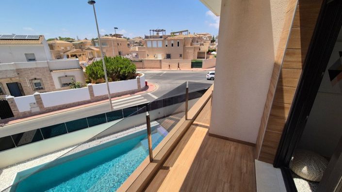 Image No.30-4 Bed Villa for sale