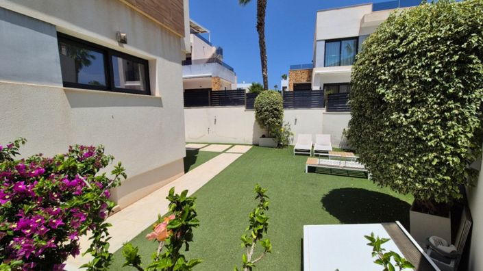 Image No.7-4 Bed Villa for sale