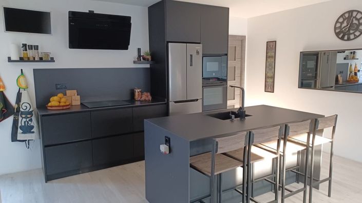 Image No.23-3 Bed Apartment for sale