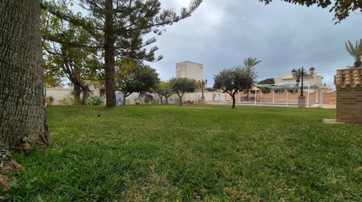 Image No.13-7 Bed Villa for sale