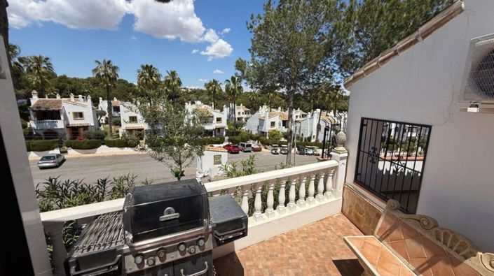 Image No.32-4 Bed Villa for sale