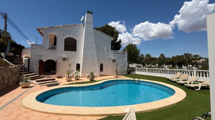 Image No.44-4 Bed Villa for sale