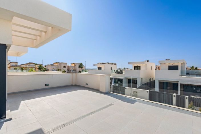 Image No.23-3 Bed Villa for sale