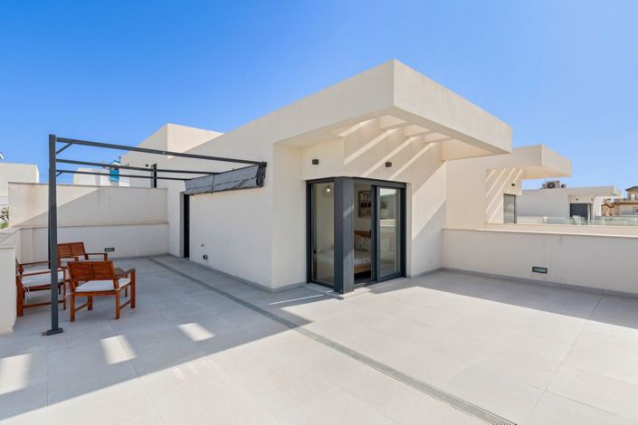 Image No.25-3 Bed Villa for sale