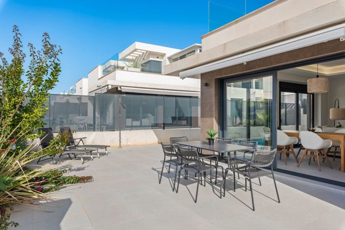 Image No.28-3 Bed Villa for sale