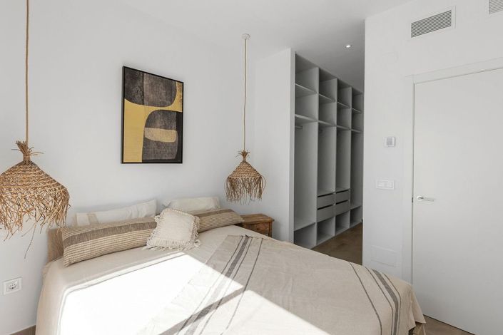 Image No.28-3 Bed Villa for sale