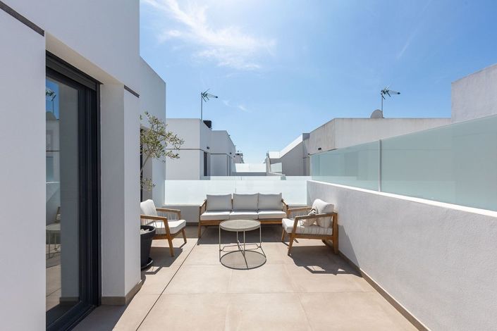 Image No.40-3 Bed Villa for sale