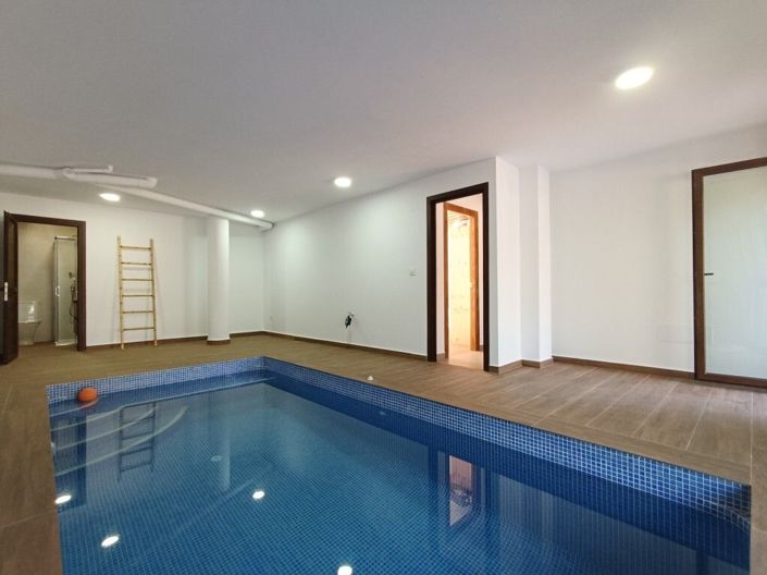 Image No.16-5 Bed Villa for sale