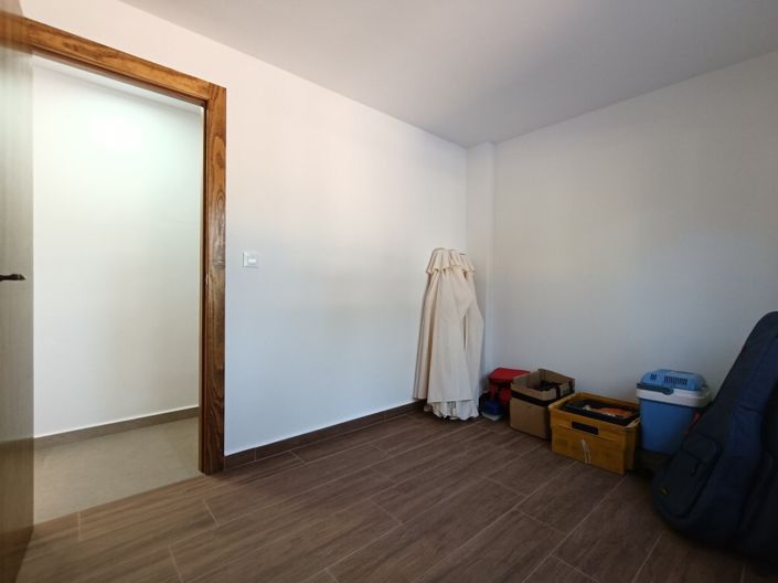 Image No.21-5 Bed Villa for sale