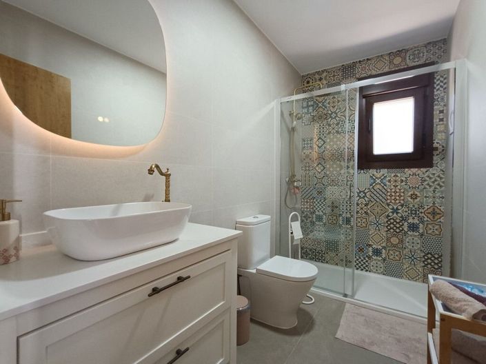 Image No.43-5 Bed Villa for sale