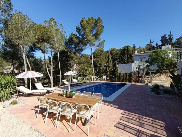 Image No.6-5 Bed Villa for sale
