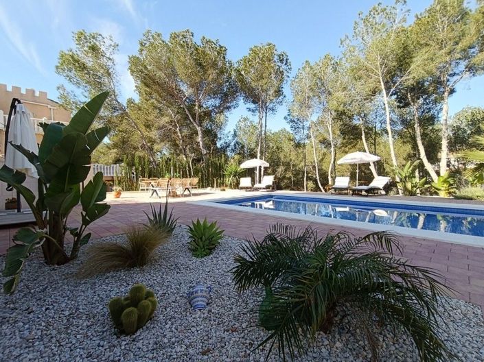 Image No.8-5 Bed Villa for sale