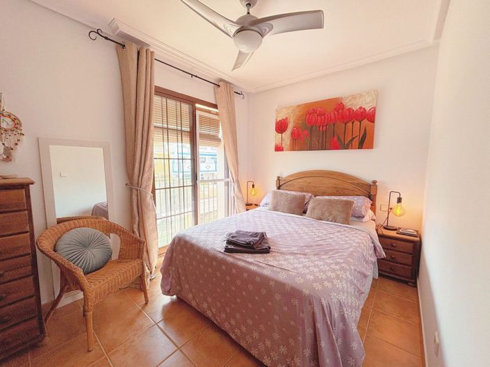 Image No.9-2 Bed House for sale