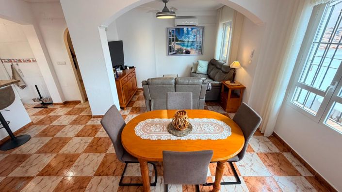 Image No.25-2 Bed House for sale