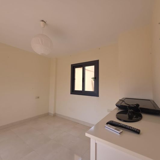 Image No.28-4 Bed House for sale