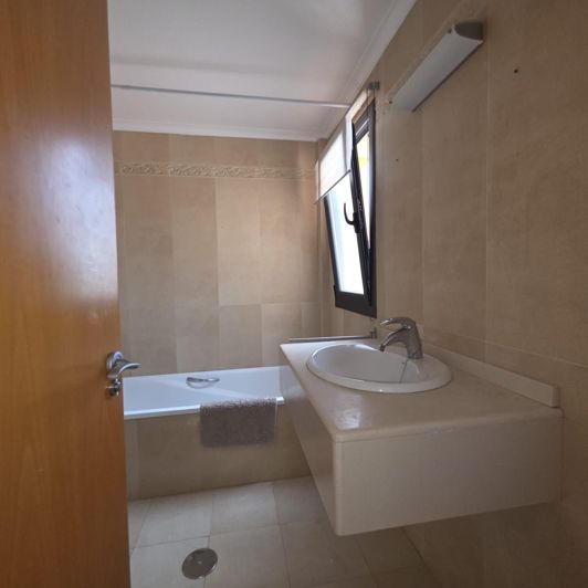 Image No.35-4 Bed House for sale