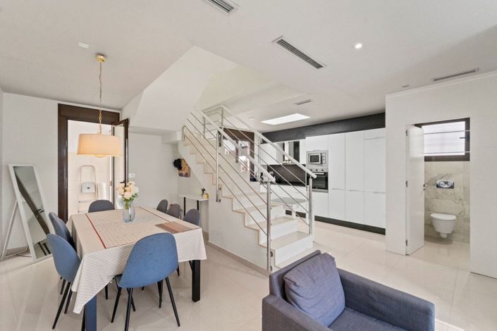 Image No.2-2 Bed House for sale