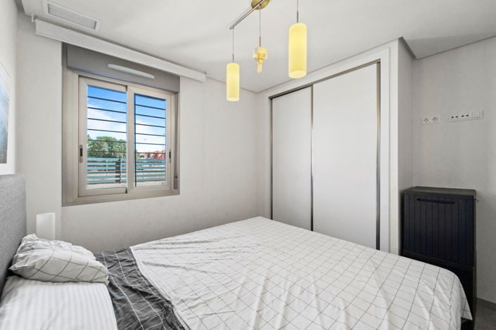 Image No.17-2 Bed Apartment for sale