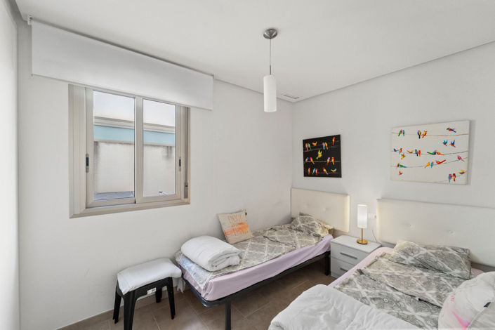 Image No.20-2 Bed Apartment for sale