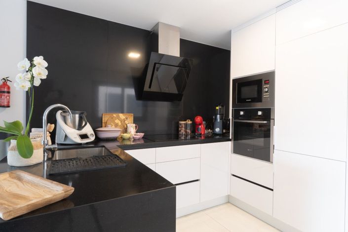 Image No.14-2 Bed Apartment for sale