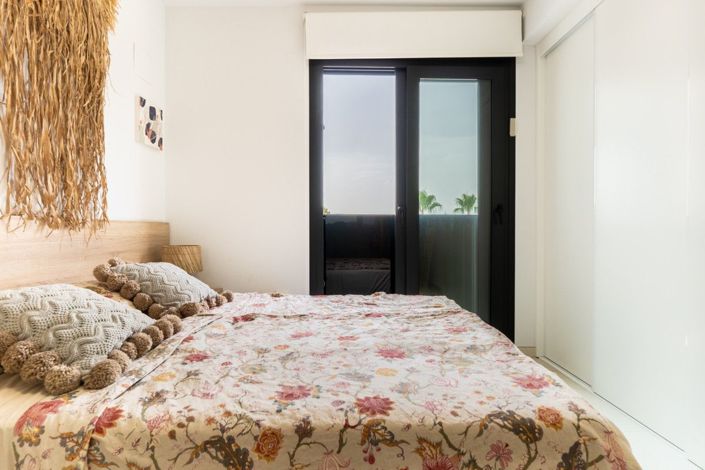 Image No.17-2 Bed Apartment for sale